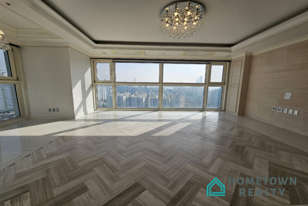 Livingroom-front-1024x687